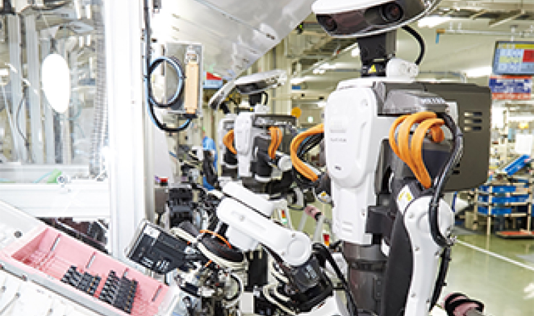 人間型の双腕ロボットが製造現場に与える影響とは？