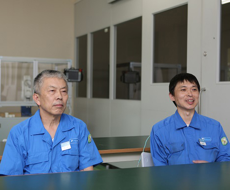 （左）機械加工科 指導主任 方田一成/電子機器科 指導主任 刈谷裕二
