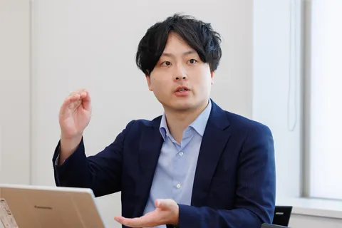 富士電機 鉄道車両システム部の小林