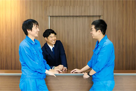 山本(左)、大西(中)、高橋(右)