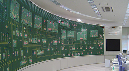 富士電機のバランス試験設備(火力発電機用)